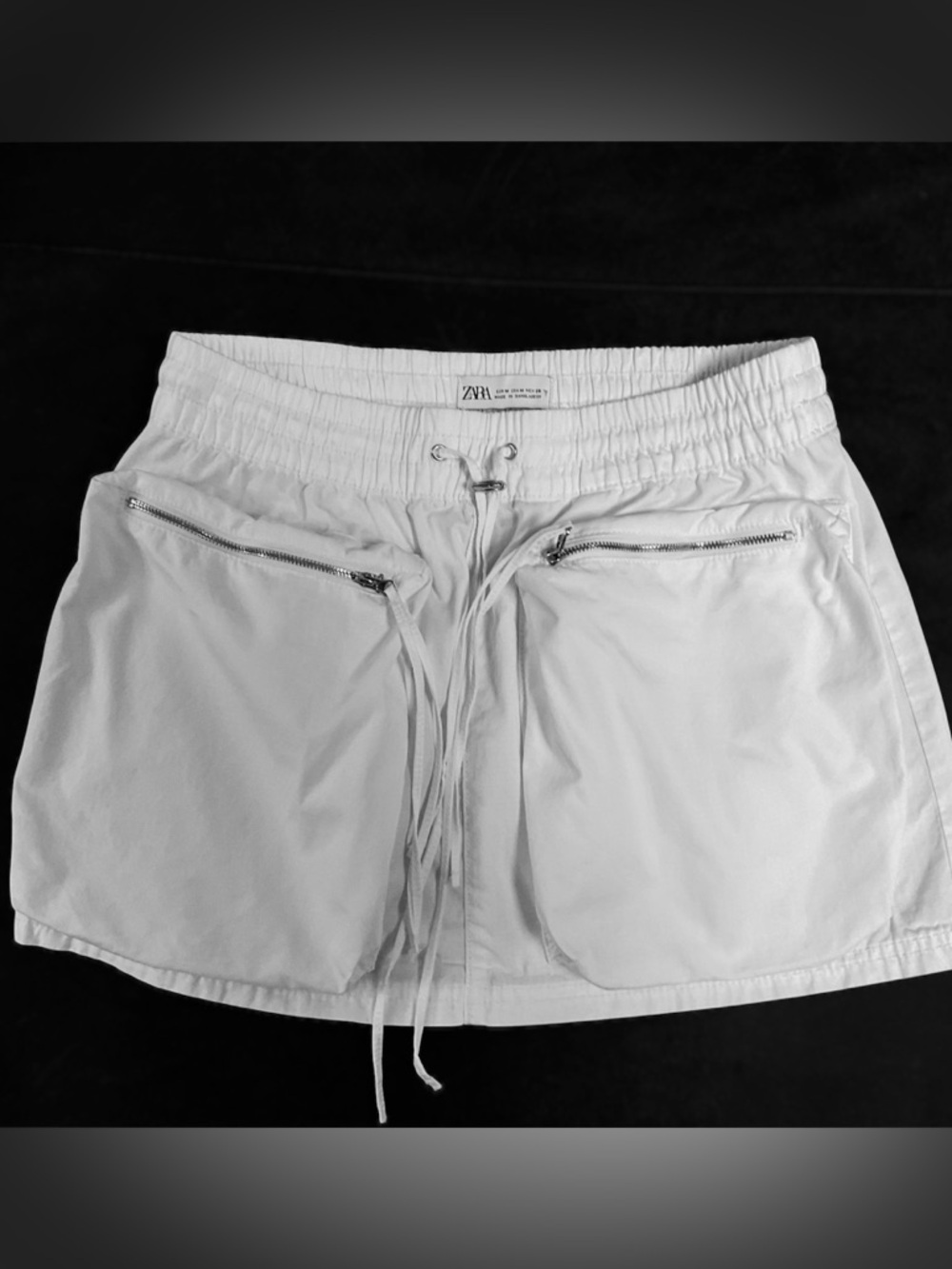 ZARA White Cargo Mini Skirt with Utility Zipped Pockets - NWT - Size [M]